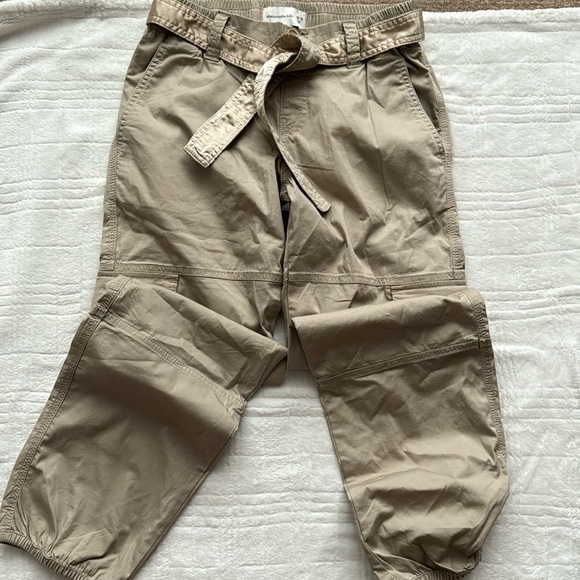 NWT-abercrombie kids Belted Cargo Pants - Picture 2 of 7